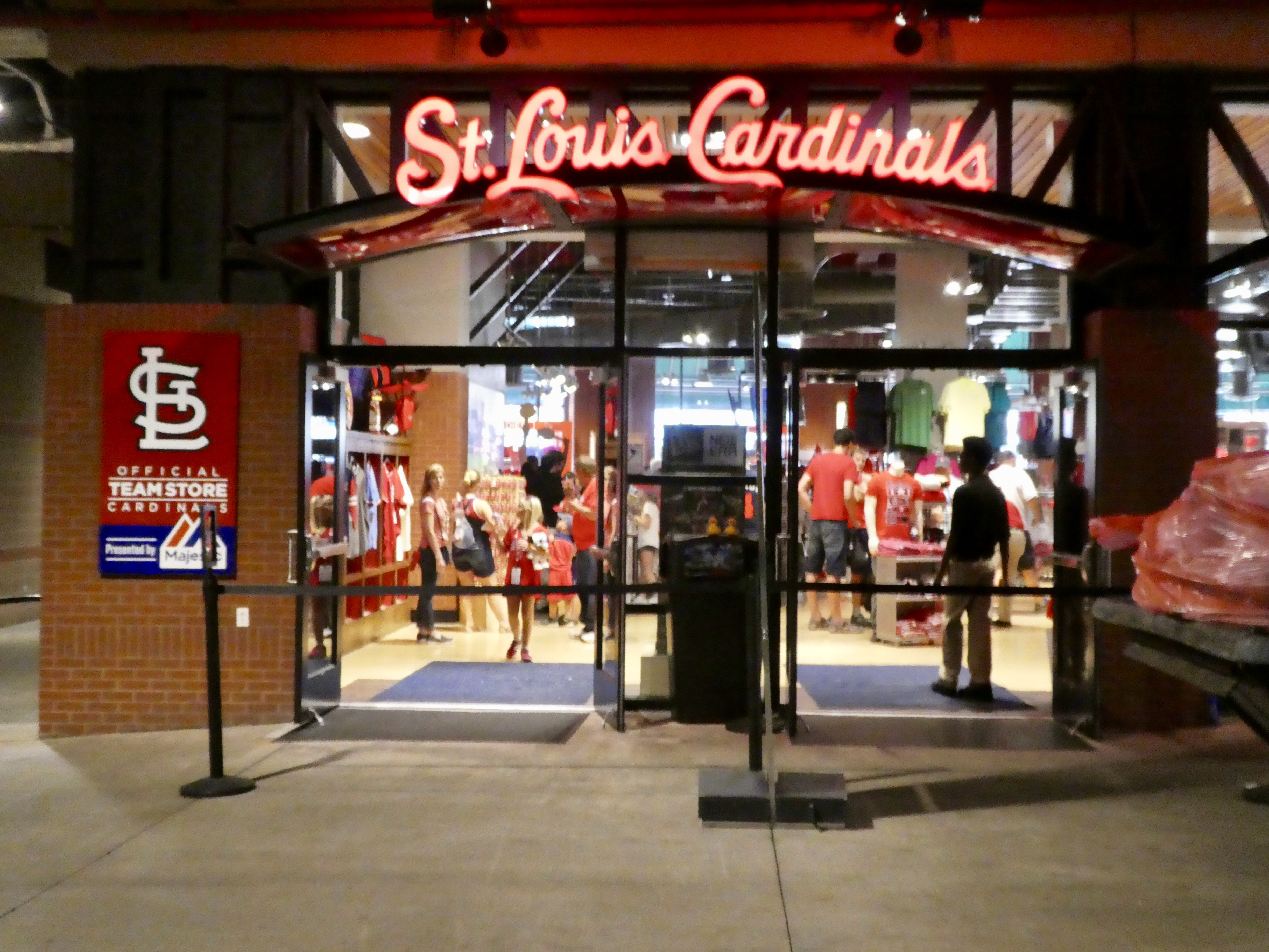 cardinals store at busch stadium